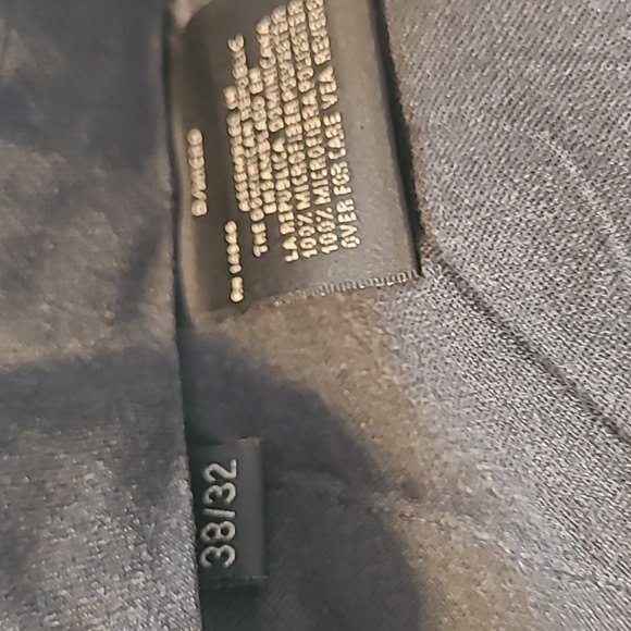 Van Heusen men's pleated khaki pants with cuffed hem size 38x32 - Picture 7 of 7